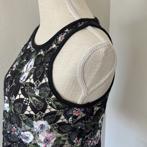 Anthropologie lace top - Picture 3 of 5